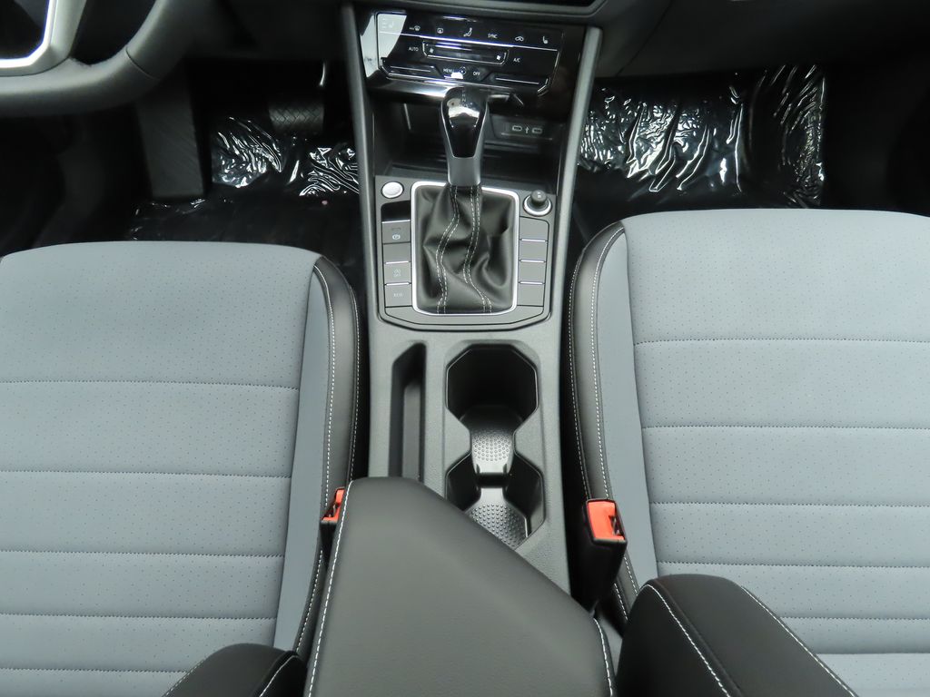 Thumbnail: 2026 Volkswagen Jetta - 16