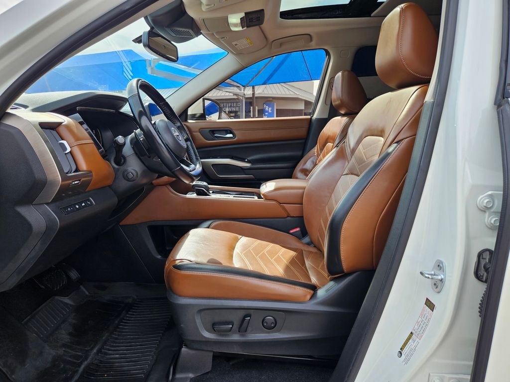 Used Car 2022 Nissan Pathfinder  Platinum For Sale Under $30,000 In San Marcos, Texas