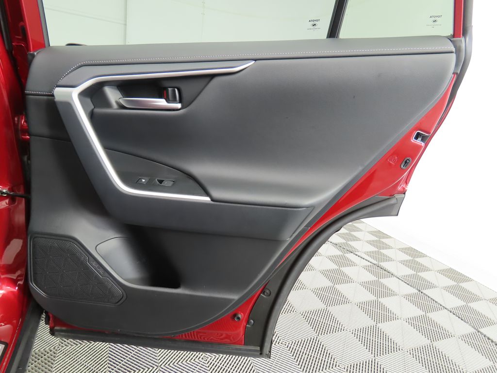 Thumbnail: 2025 Toyota RAV4 - 25