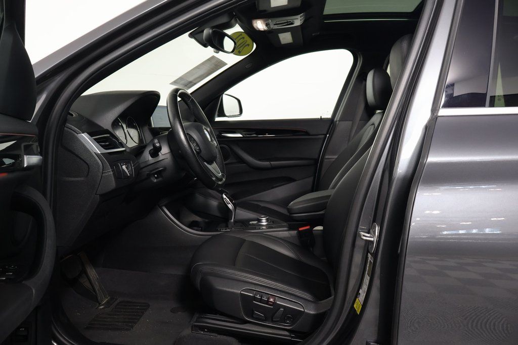 Thumbnail: 2021 BMW X1 - 10