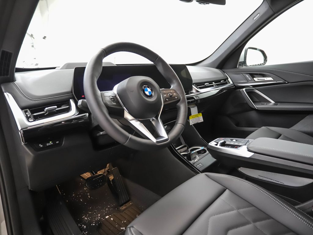 2025 BMW X1 xDrive28i 10