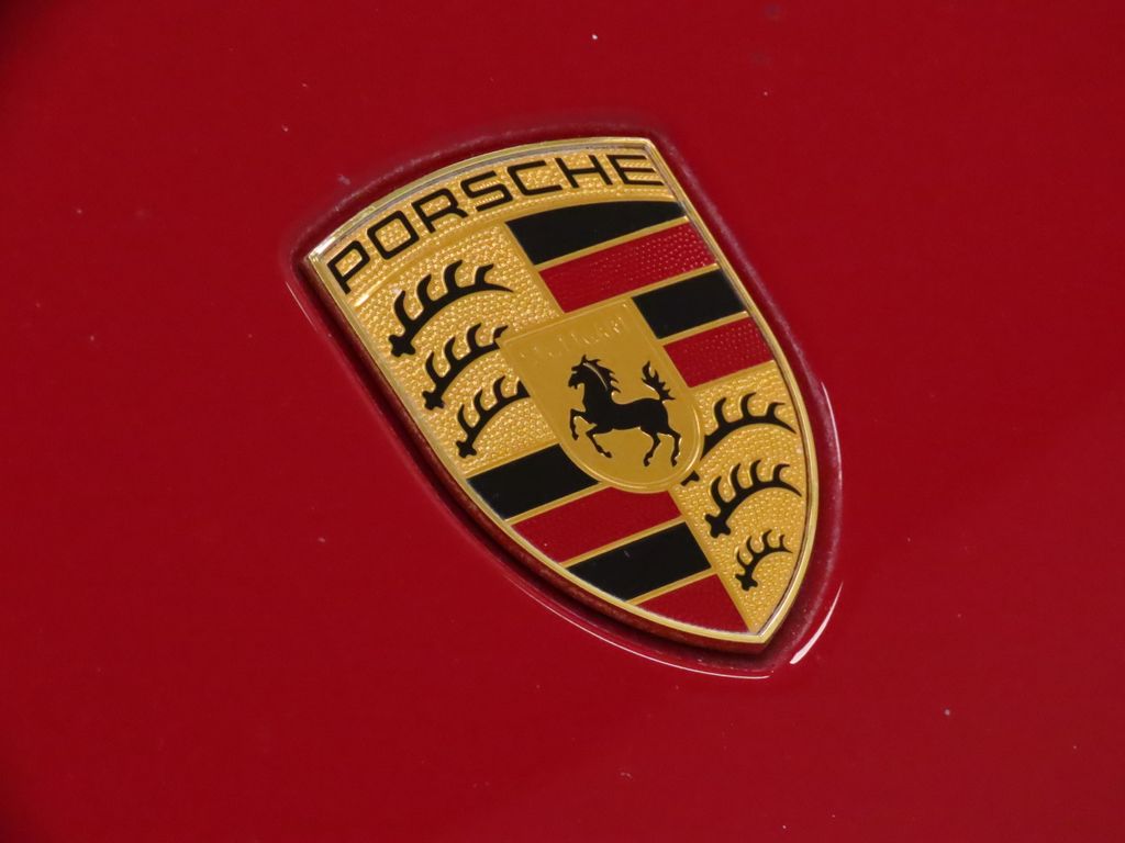 Thumbnail: 2022 Porsche Macan - 14