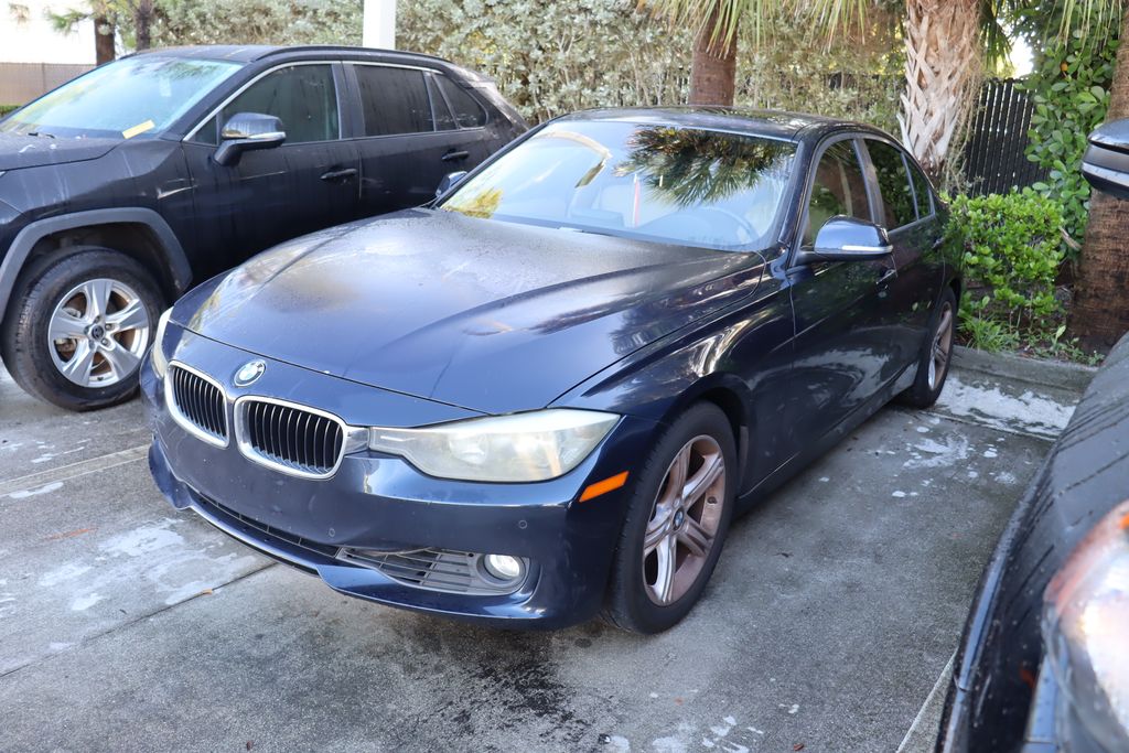 Thumbnail: 2013 BMW 3 Series - 1