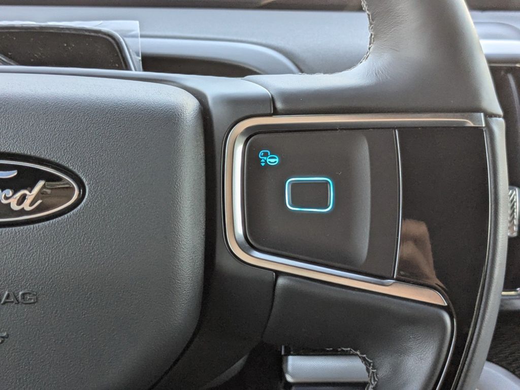 2025 Ford Expedition Platinum MAX