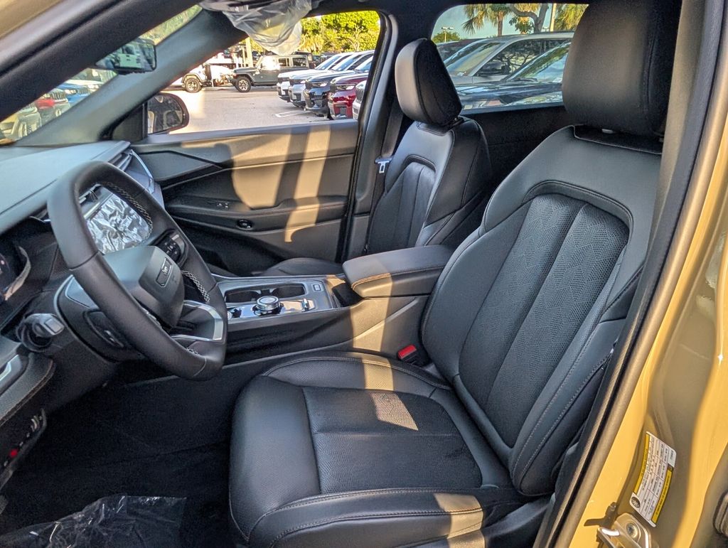 new 2026 Jeep Cherokee car, priced at $42,805