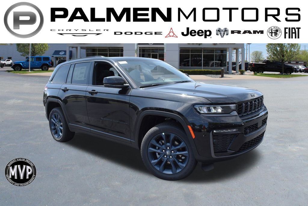 Diamond Black Crystal Pearlcoat 2026 Jeep Grand Cherokee SUV / Crossover Four-Wheel Drive 8-Speed Automatic