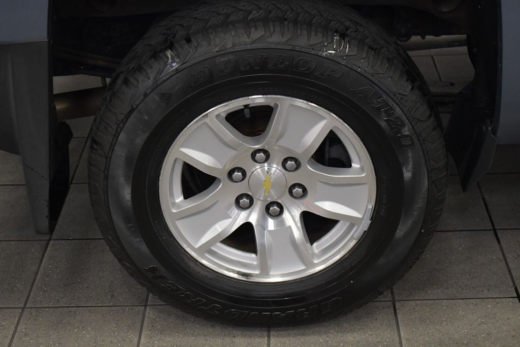 Thumbnail: 2015 Chevrolet Silverado 1500 - 10