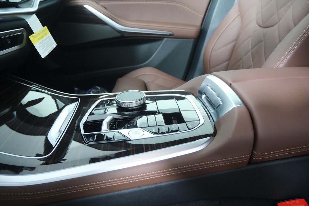 Thumbnail: 2026 BMW X5 - 20