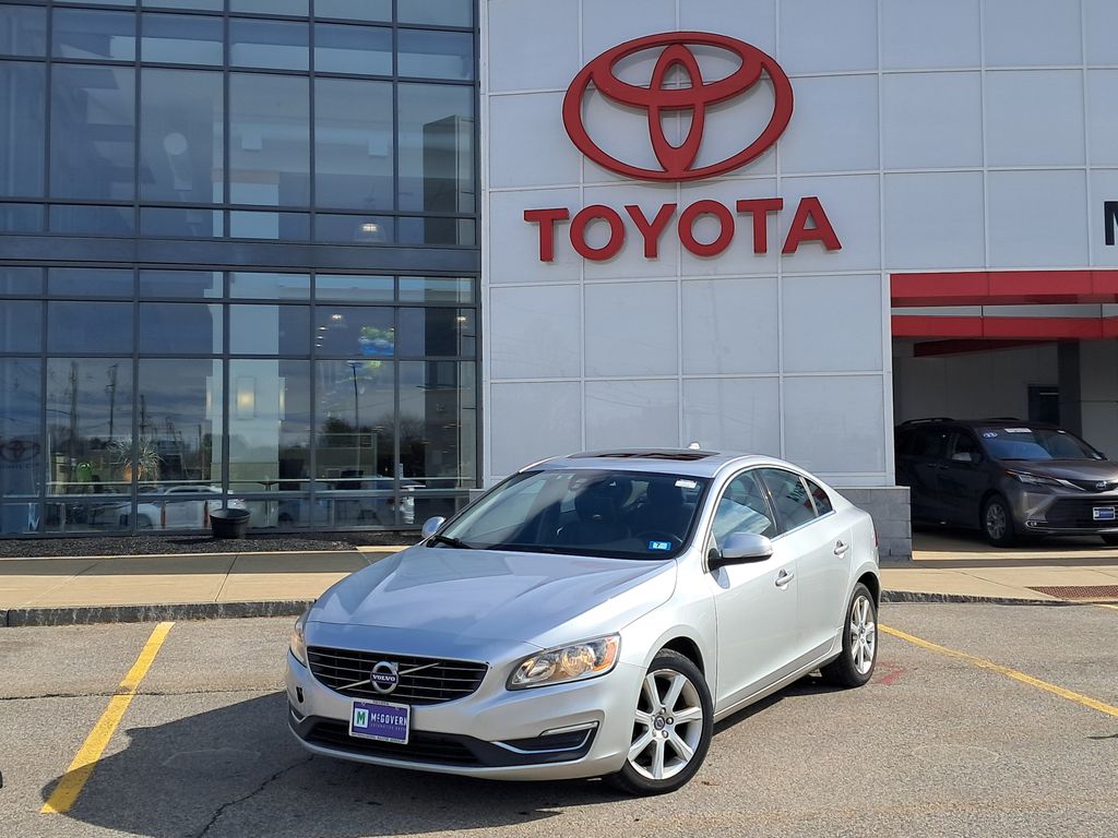 Silver 2016 Volvo S60 T5 Premier Drive-E Sedan Front-Wheel Drive Automatic