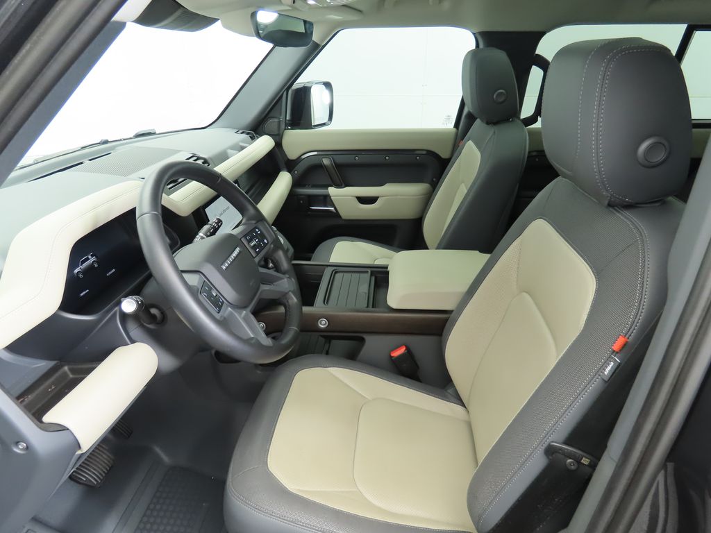 Thumbnail: 2024 Land Rover Defender - 18