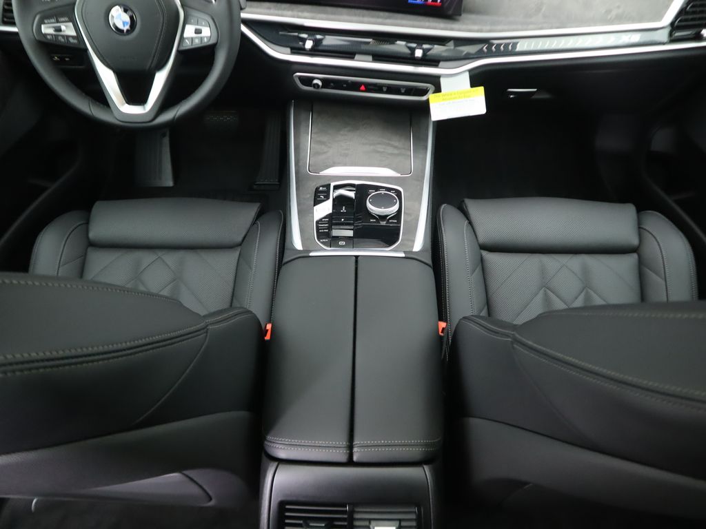 Thumbnail: 2025 BMW X5 - 17