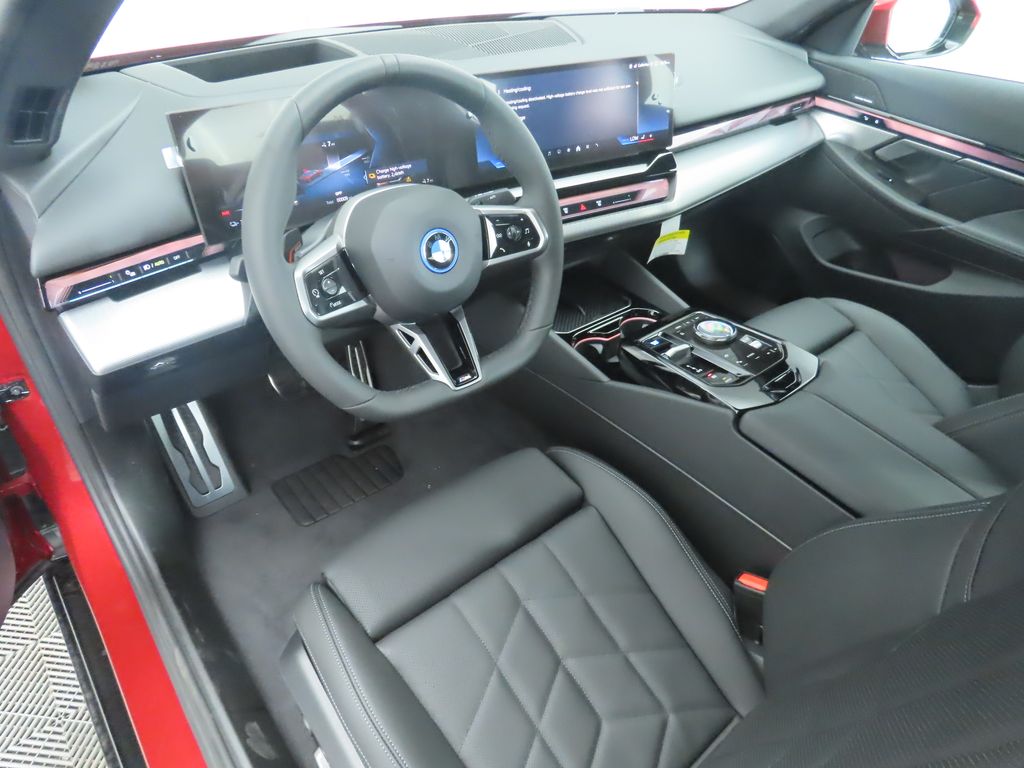 Thumbnail: 2024 BMW i5 - 9