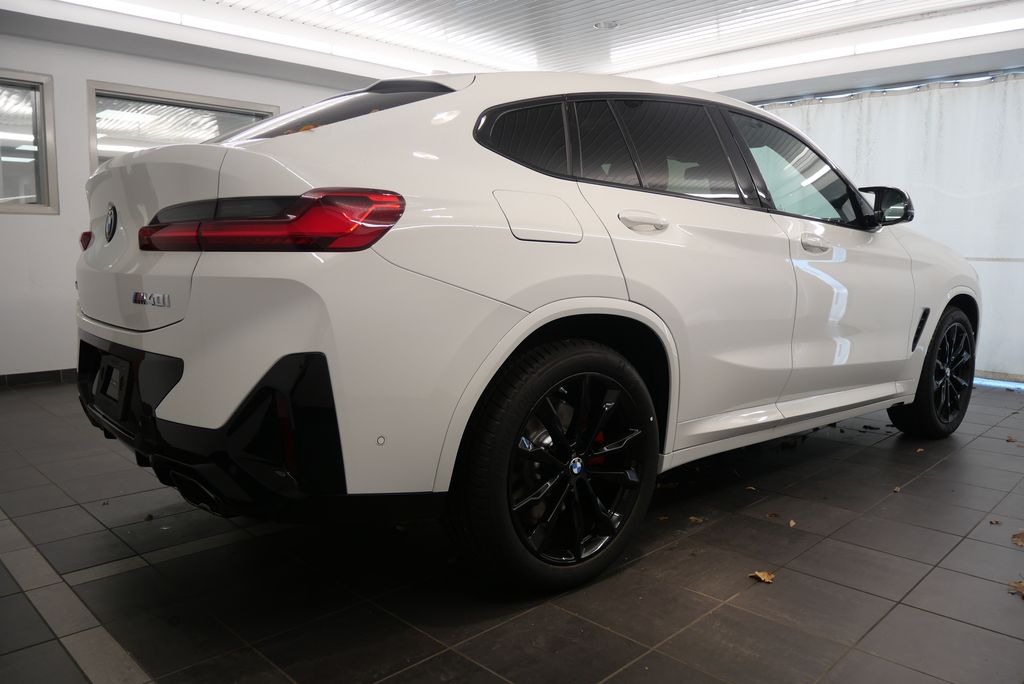 2025 BMW X4 M40i 6