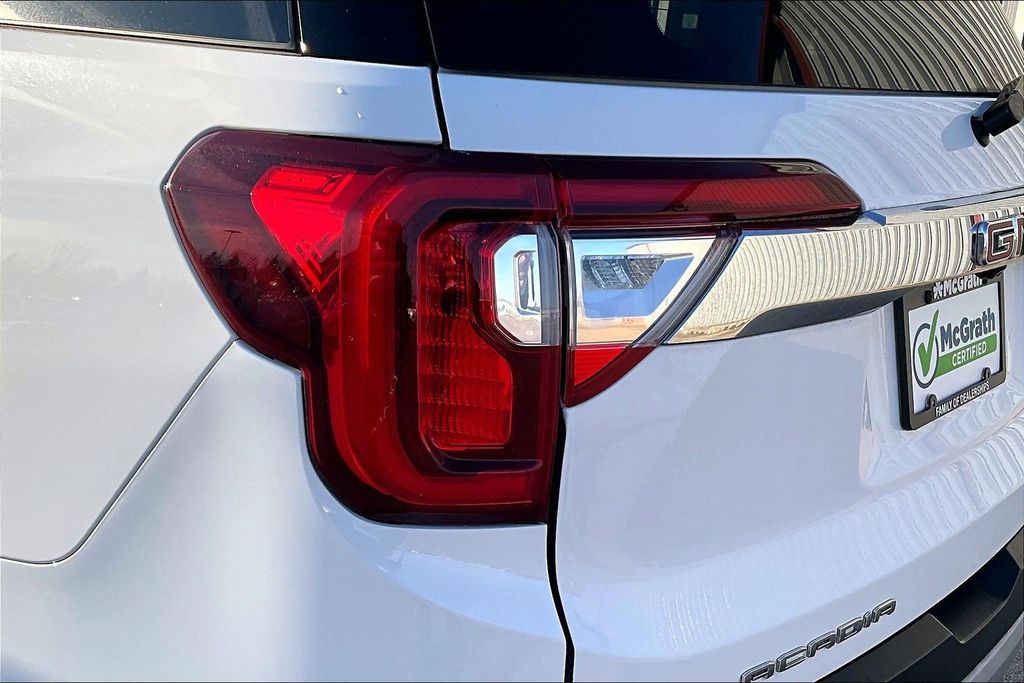 Certified Used 2023 White GMC SLT image 22