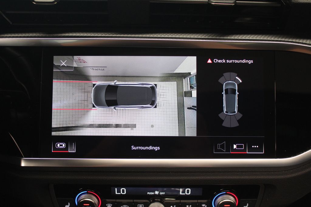 Thumbnail: 2024 Audi Q3 - 21