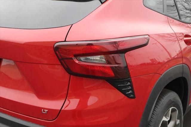 Thumbnail: 2026 Chevrolet Trax - 7