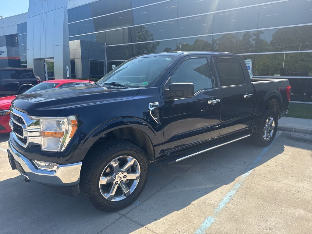 Antimatter Blue Metallic 2022 Ford F-150 XLT SuperCrew 4WD Pickup Truck Four-Wheel Drive Automatic