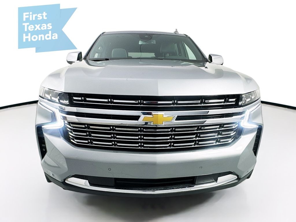 2024 Chevrolet Suburban Premier photo