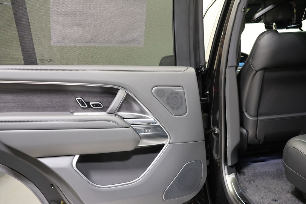 Thumbnail: 2026 Land Rover Range Rover - 31