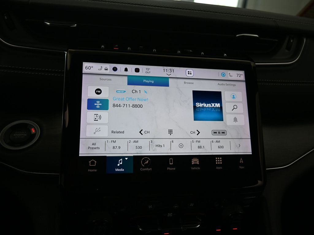 Used 2024 Baltic Gray Metallic Clearcoat Jeep Overland image 25