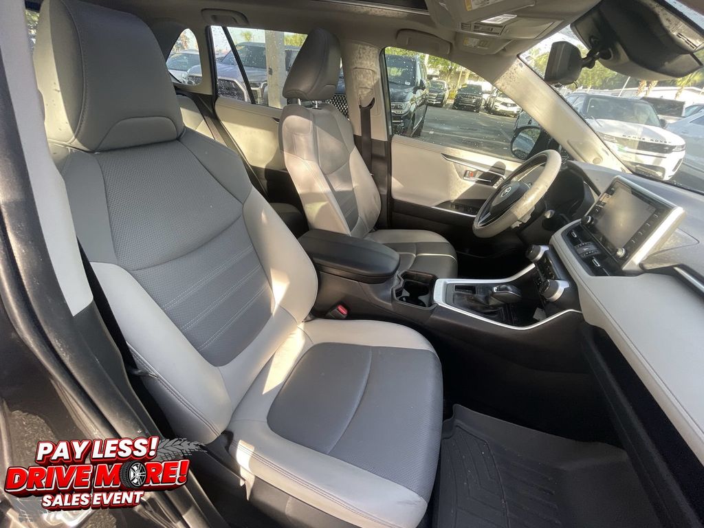 Used 2021 Toyota RAV4 SUV