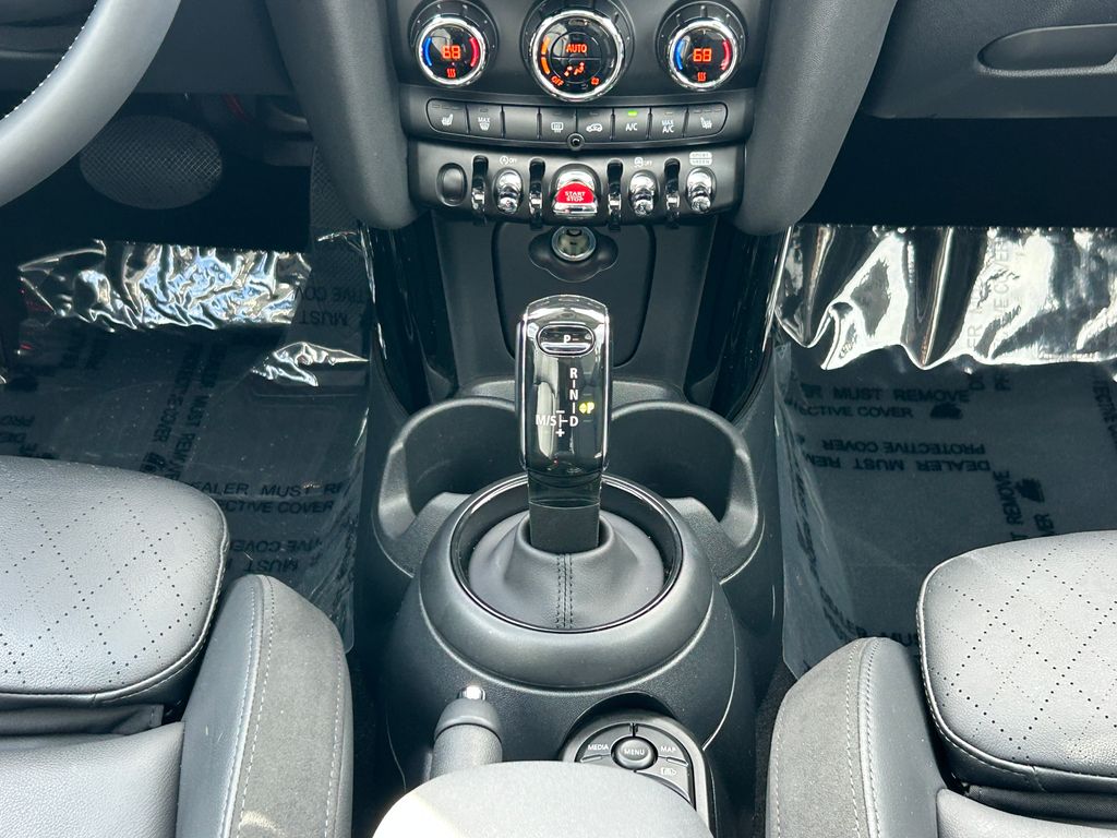 Thumbnail: 2023 MINI Cooper - 26