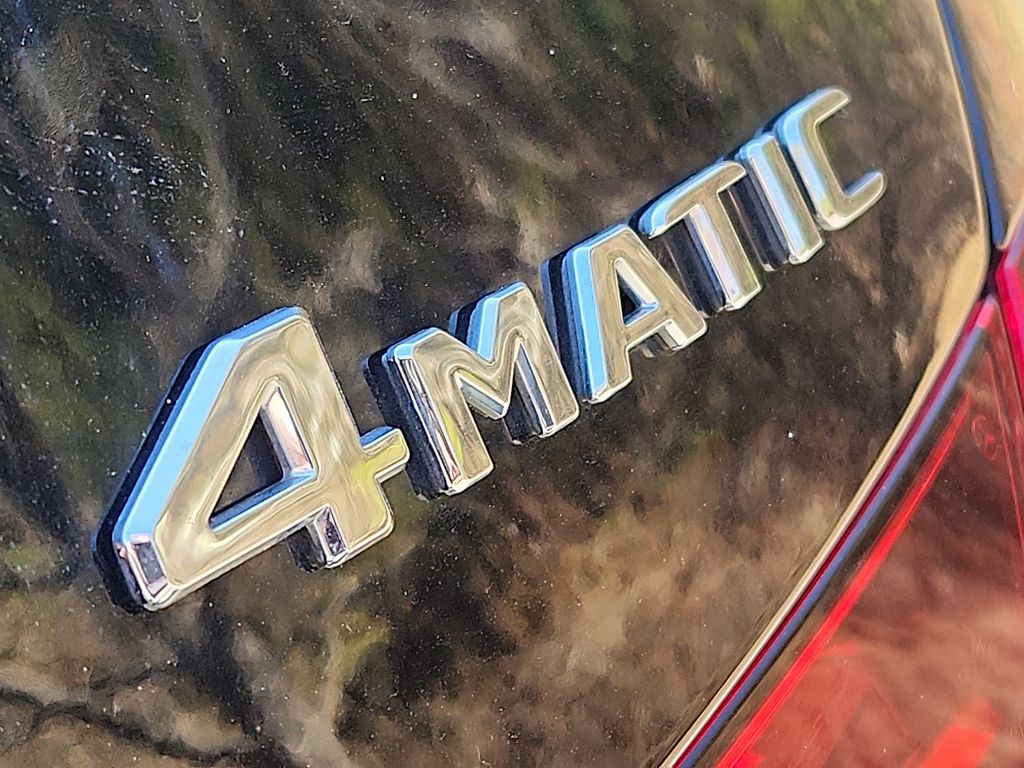 Thumbnail: 2023 Mercedes-Benz C-Class - 30