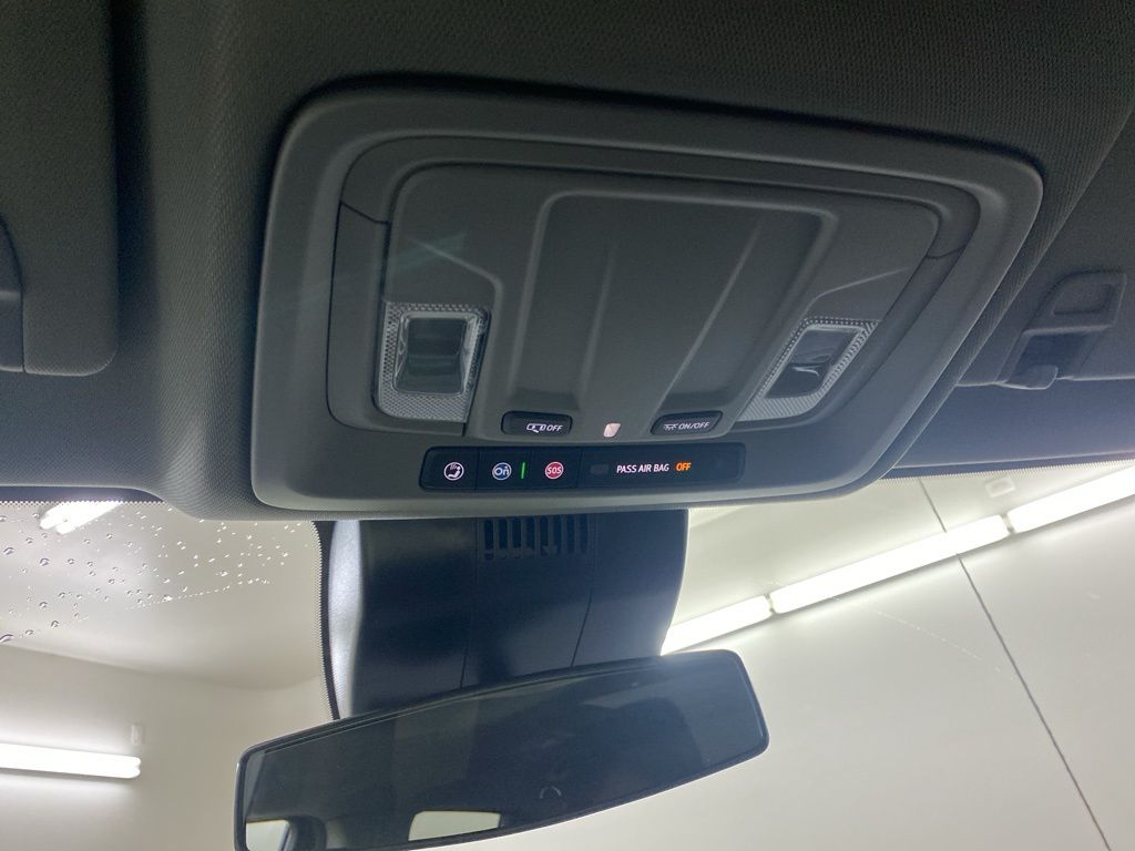 2025 GMC Sierra 1500 SLE photo