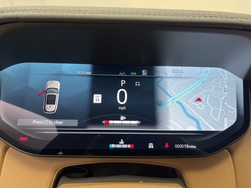 Thumbnail: 2025 Land Rover Range Rover - 17