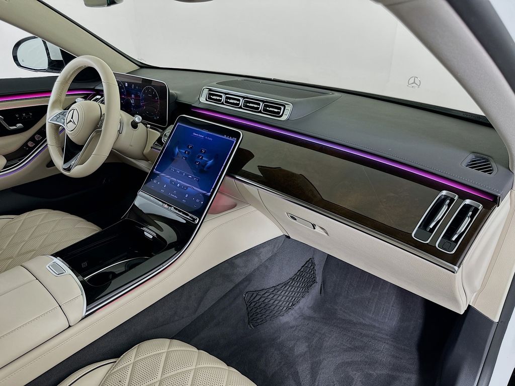 Thumbnail: 2023 Mercedes-Benz S-Class - 31