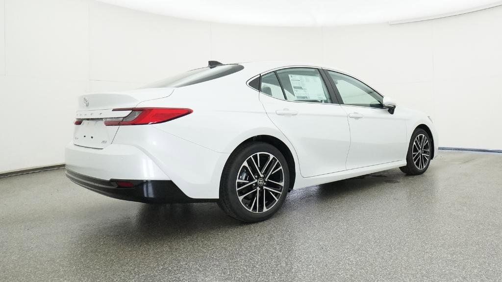 Thumbnail: 2025 Toyota Camry - 23