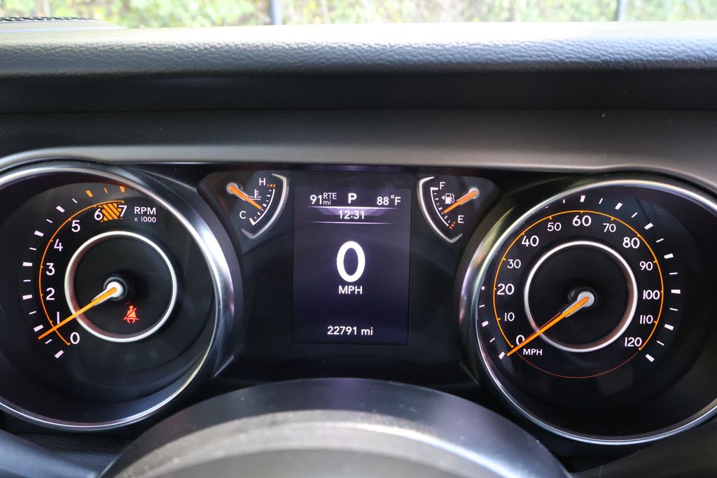 Thumbnail: 2022 Jeep Wrangler - 27