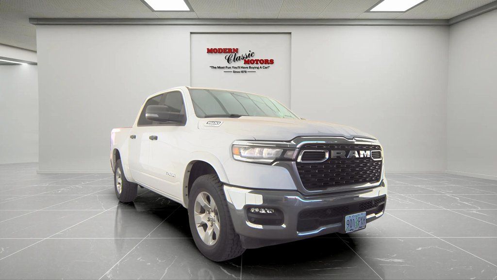 2025 RAM 1500 Big Horn Crew Cab 4WD