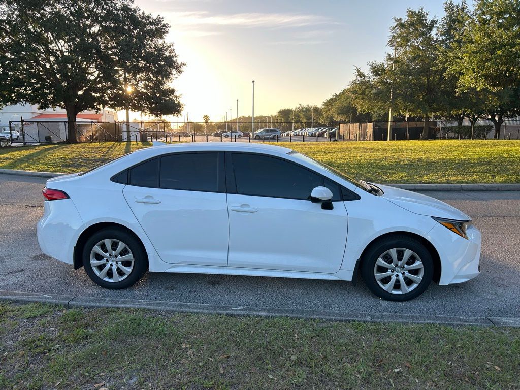 Thumbnail: 2025 Toyota Corolla - 6