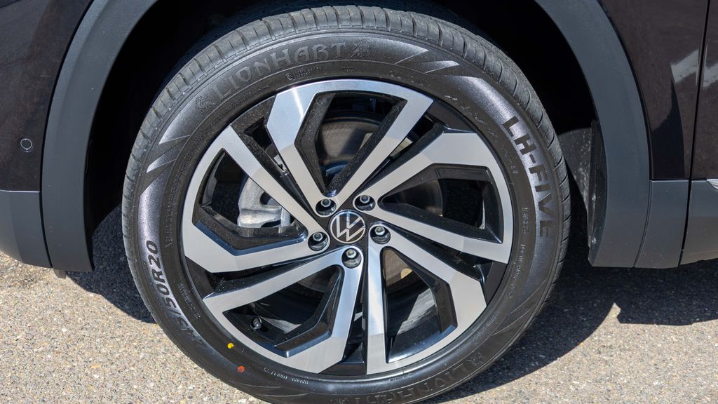 Used 2021 Volkswagen Atlas 2.0T SEL Premium 4D Sport Utility