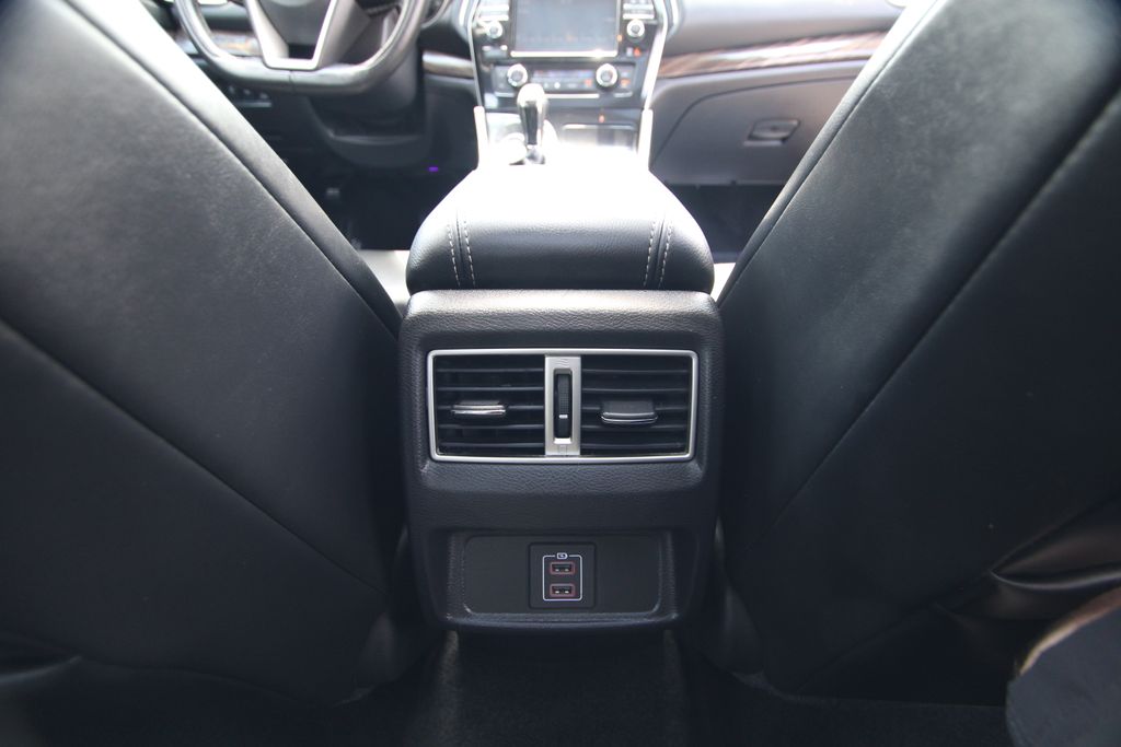 Used 2018 Nissan Maxima Sedan