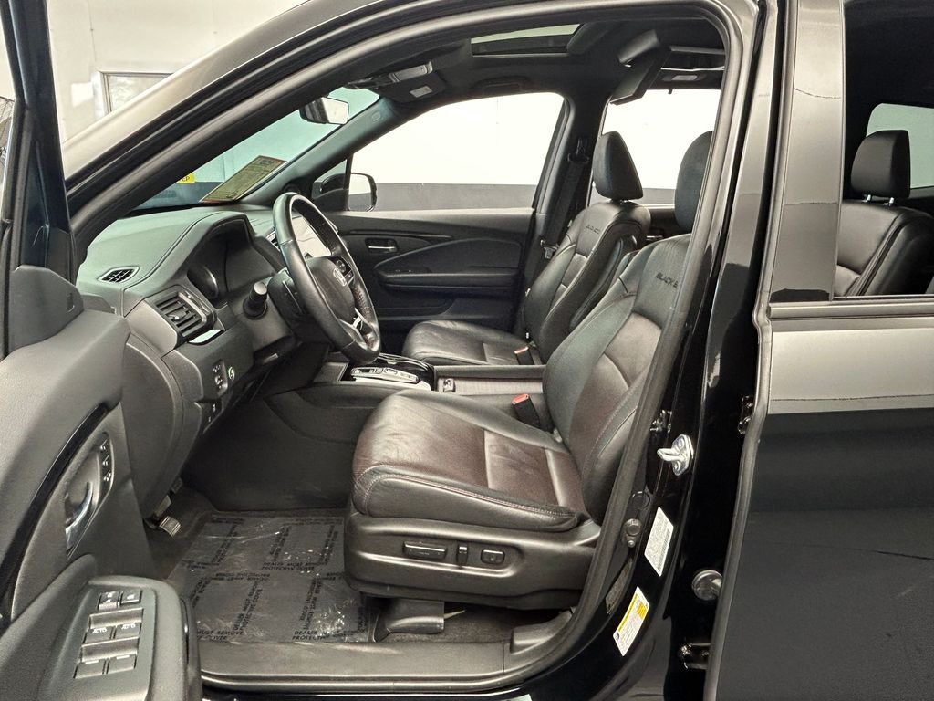 Used 2022 Black Honda Black Edition image 15