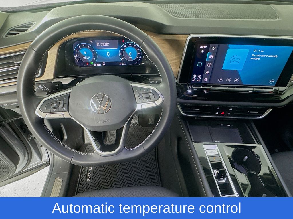 Used Car 2024 Volkswagen Atlas  2.0t Se W/technology For Sale Under $30,000 In Austin, Texas