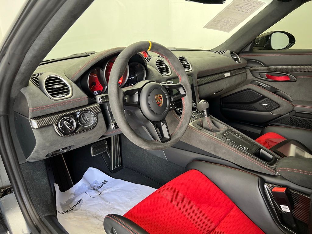 Thumbnail: 2025 Porsche  - 4