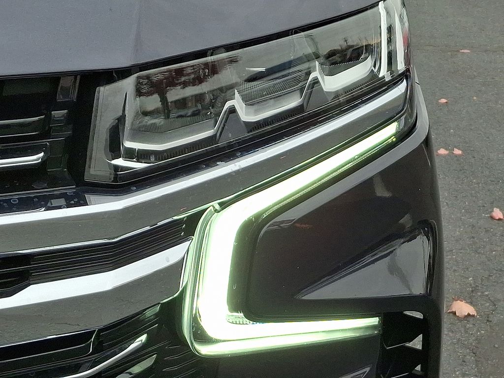 Thumbnail: 2022 Chevrolet Suburban - 9