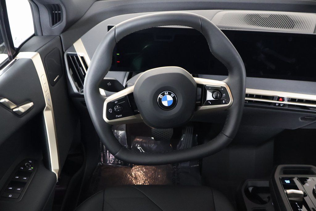 Thumbnail: 2026 BMW iX - 3