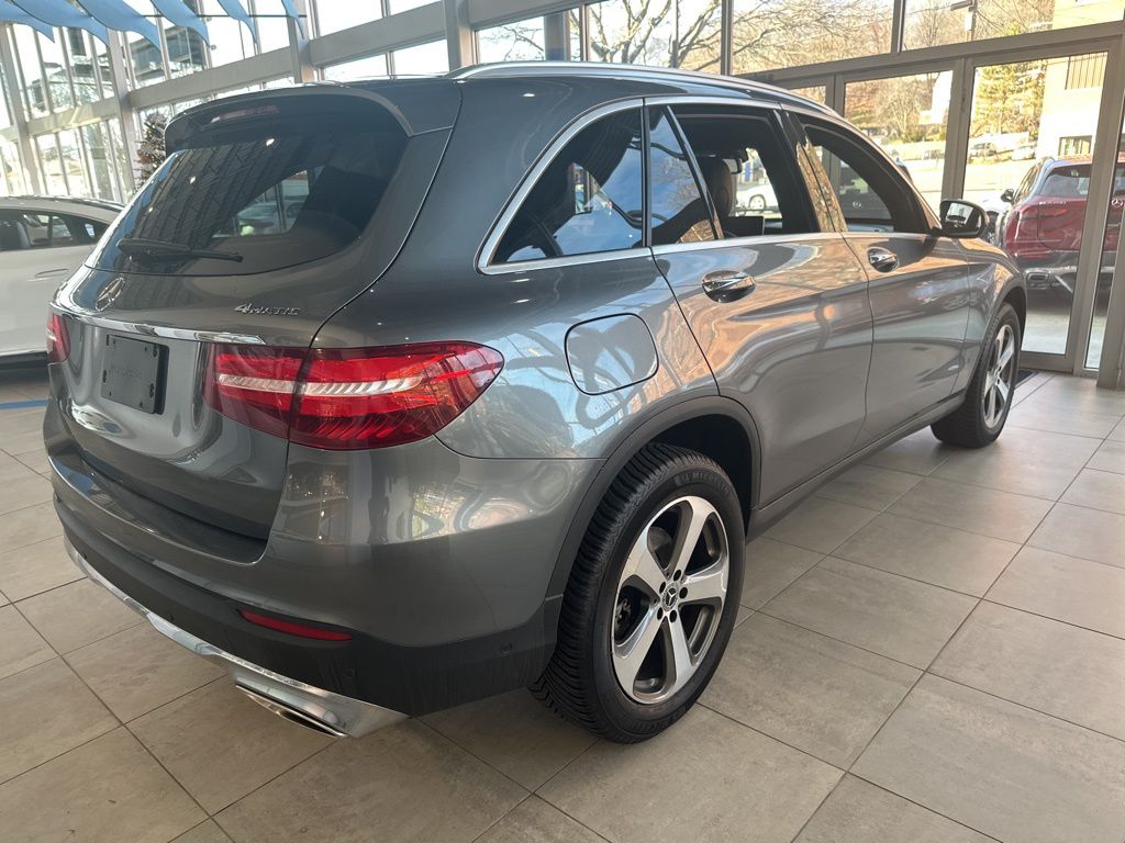 2018 Mercedes-Benz GLC GLC 300 7