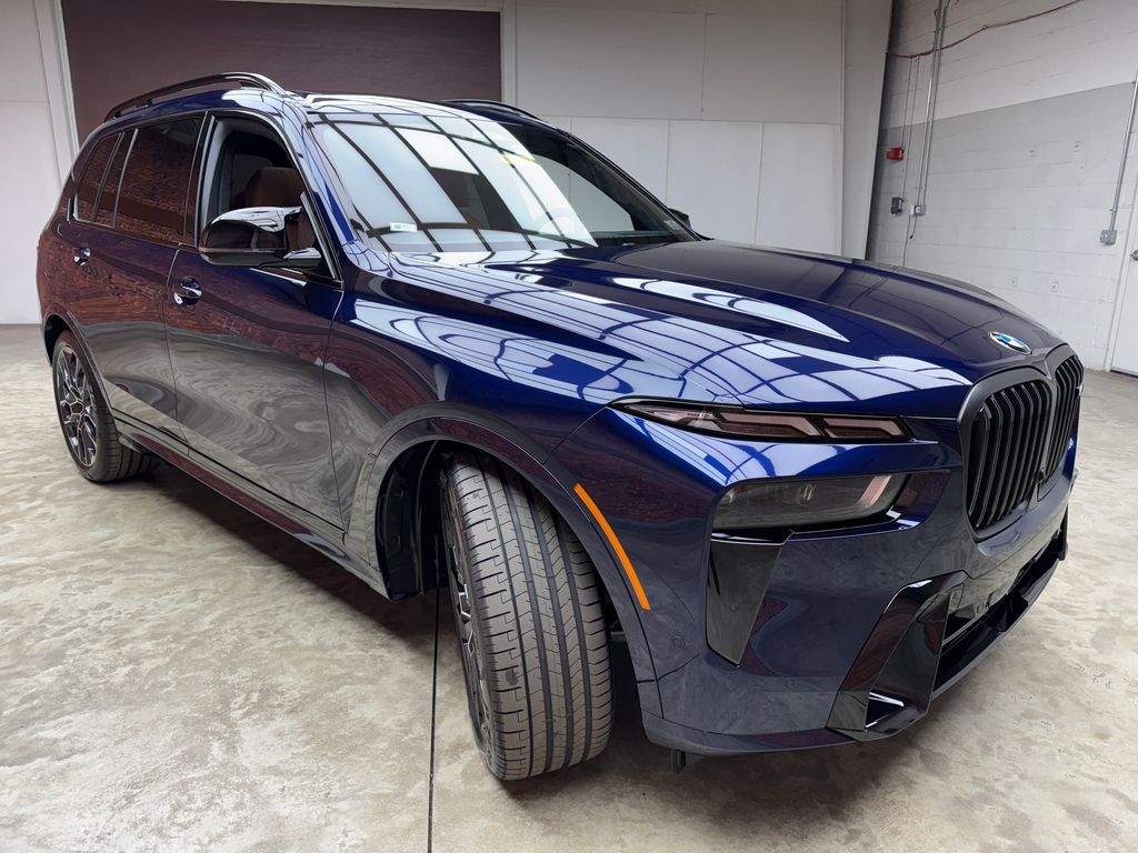 New 2026  BMW M60i image 7