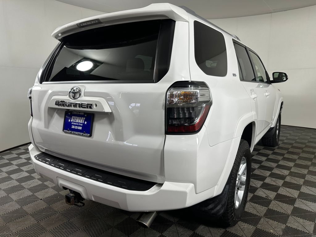 Photo 5 of 2016 Toyota 4Runner SR5 Premium