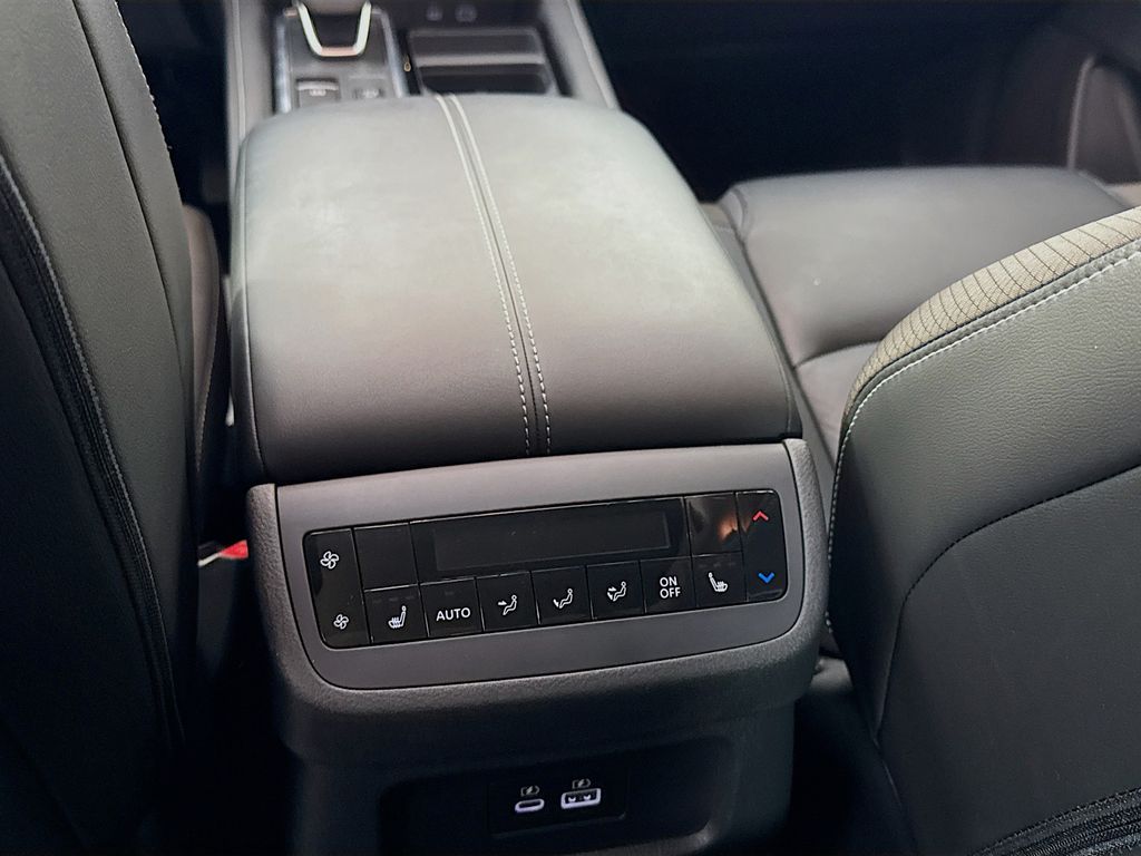 Used Car 2025 Nissan Pathfinder  Sl For Sale Under $35,000 In Austin, Texas