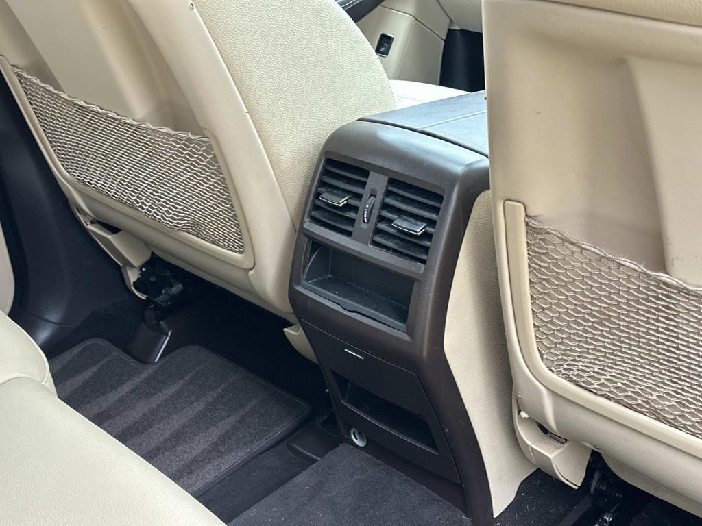 Thumbnail: 2017 Mercedes-Benz GLE - 28