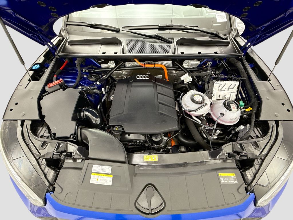 Thumbnail: 2022 Audi Q5 - 28