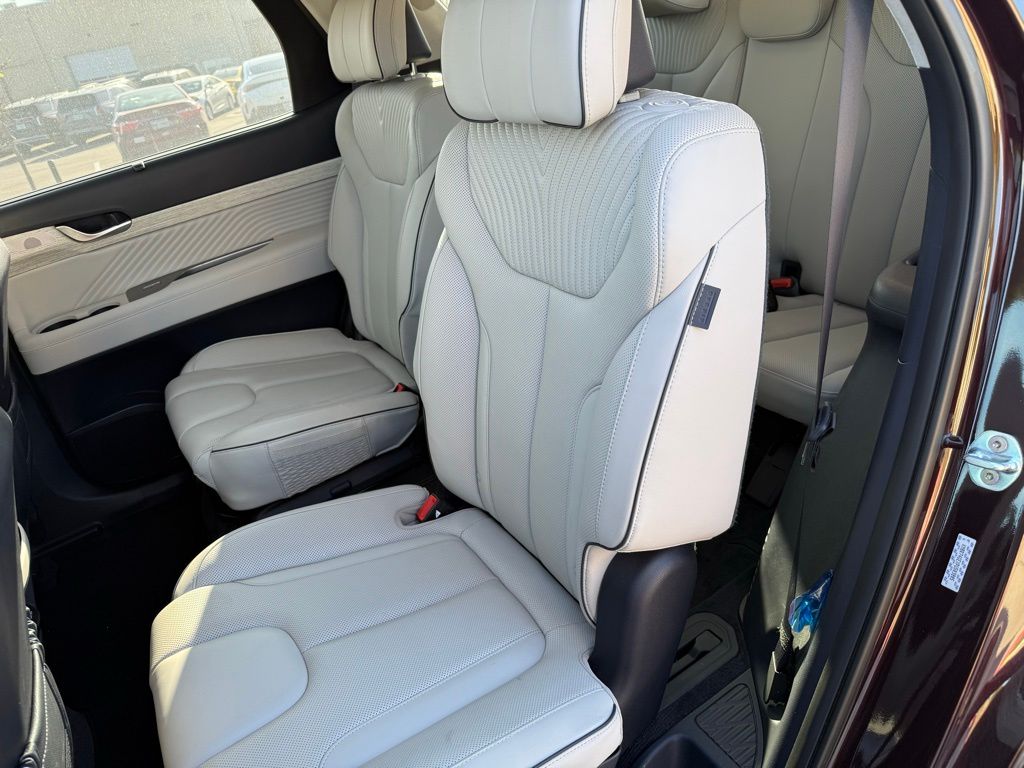 Thumbnail: 2023 Hyundai Palisade - 21