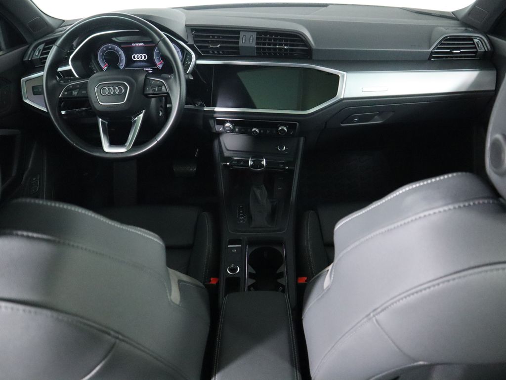 Thumbnail: 2022 Audi Q3 - 13