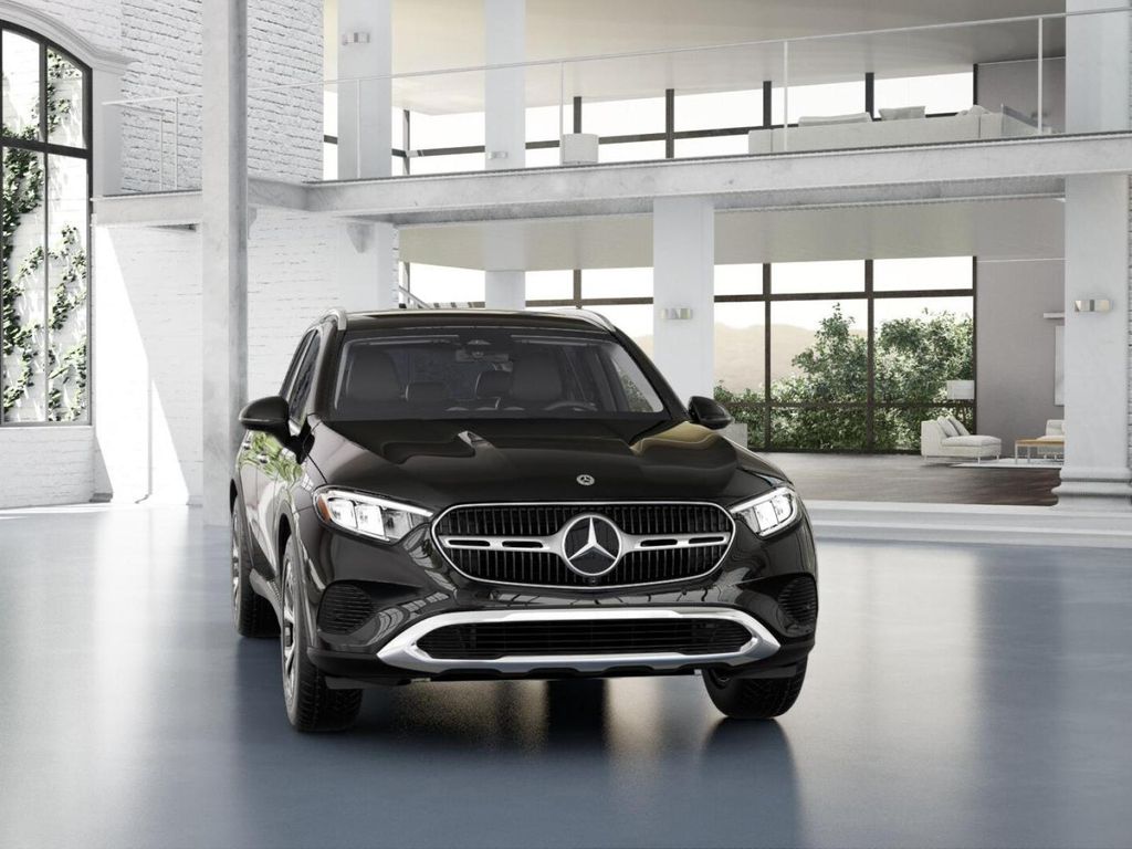 2025 Mercedes-Benz GLC 350 8